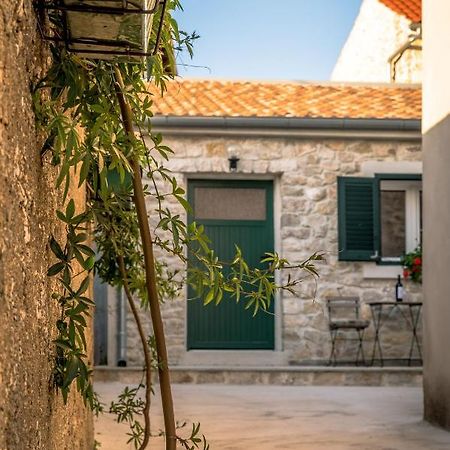 Small Stone House Luka Zadar Exterior photo